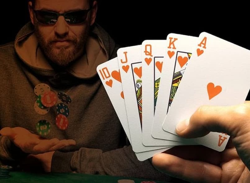 Hiểu rõ về chiến thuật bluff trong poker cho anh em